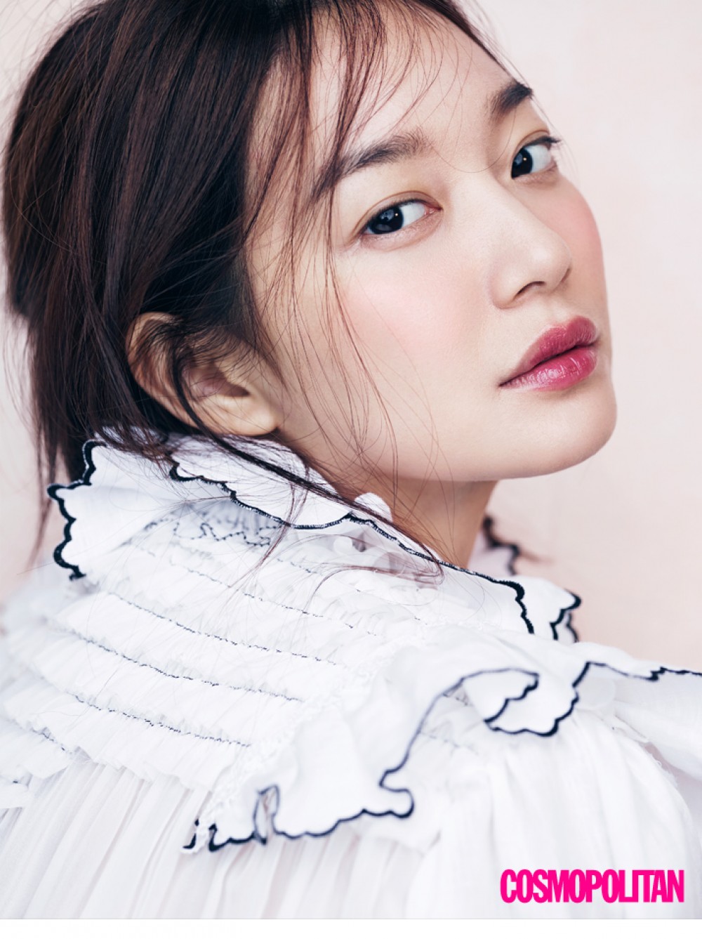 신민아 코스모폴리탄 화보 고화질 사진