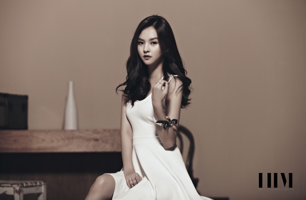 김윤혜  화보 고화질 사진