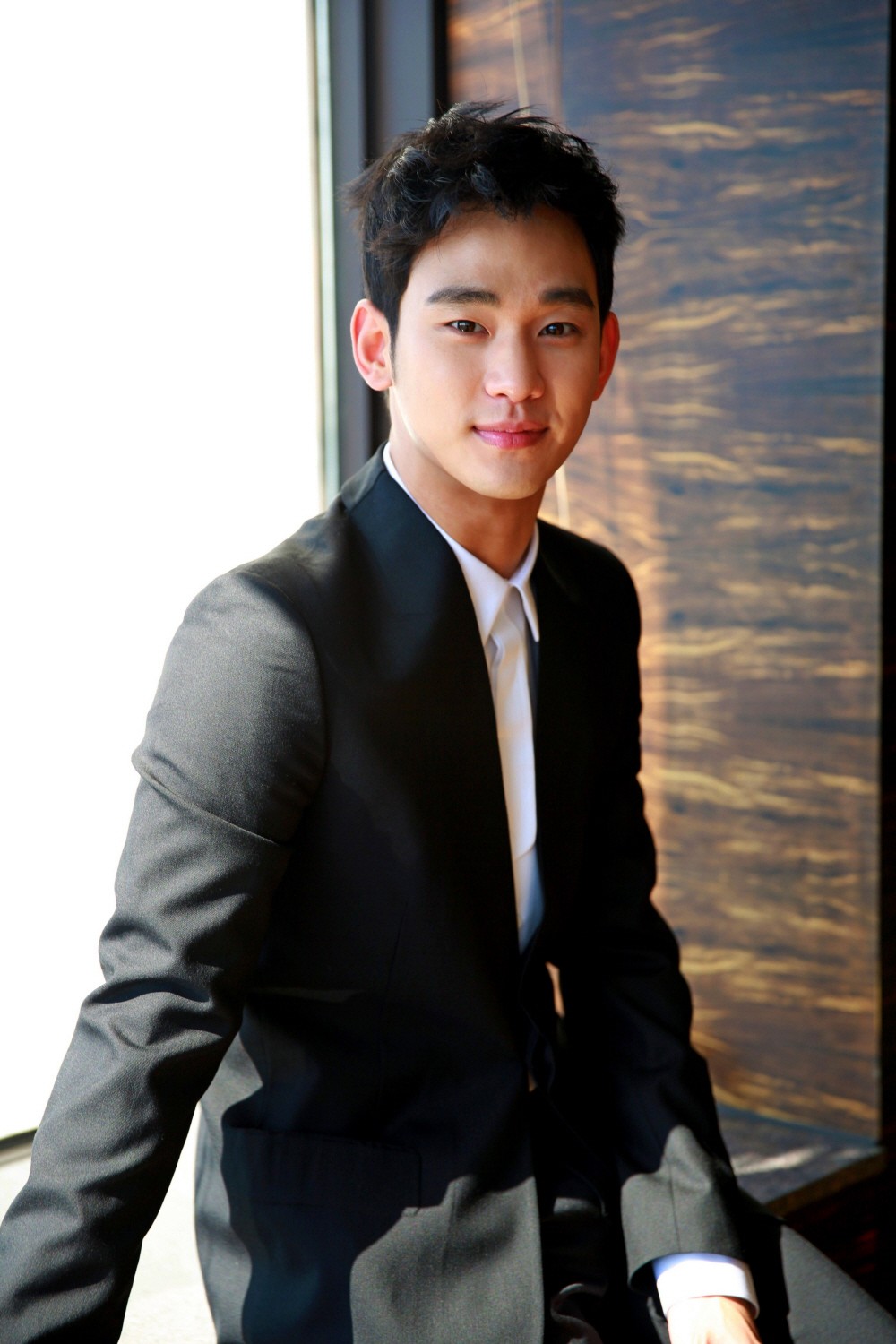 김수현  화보 고화질 사진