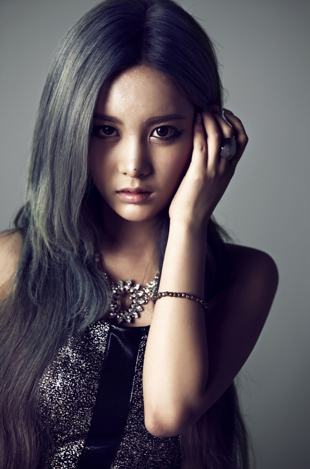 큐리  화보 고화질 사진