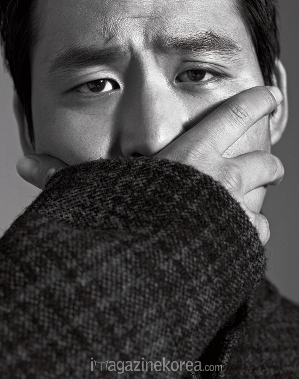 김성균  화보 고화질 사진