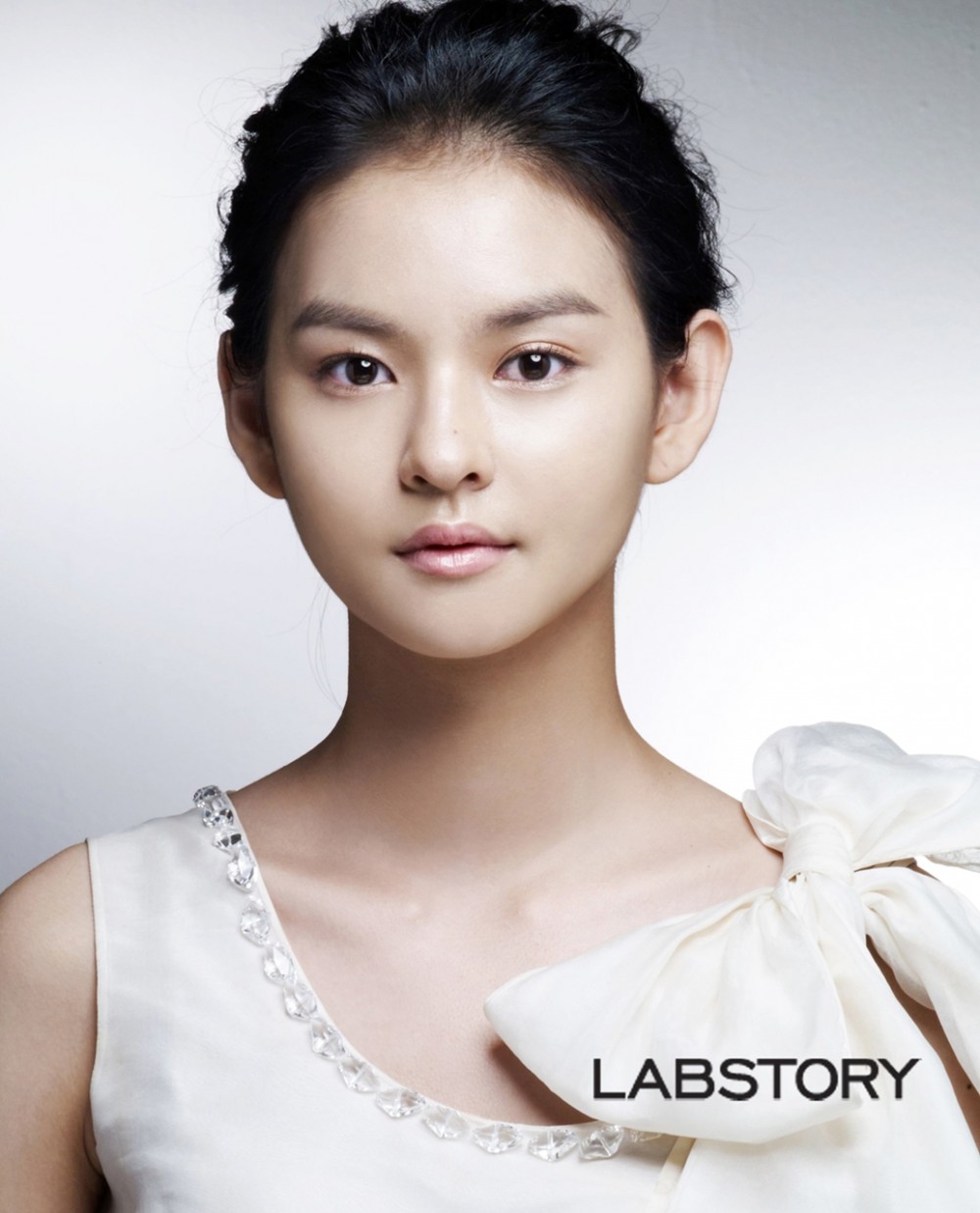 김윤혜  화보 고화질 사진