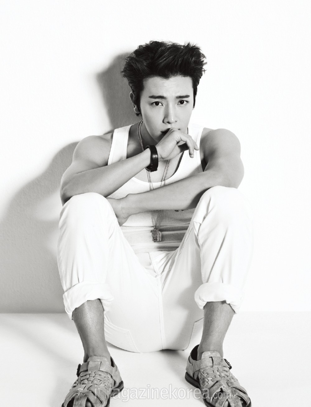 동해  화보 고화질 사진