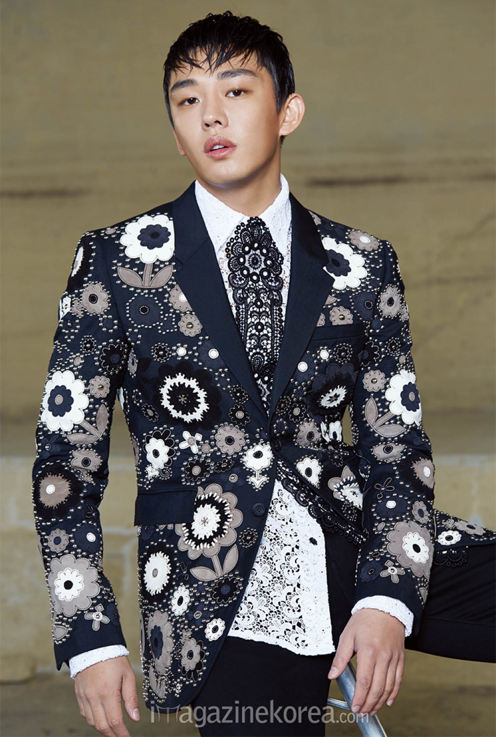 유아인  화보 고화질 사진