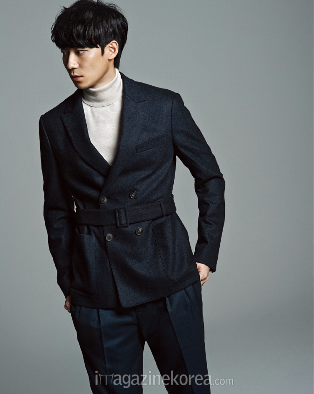 윤한  화보 고화질 사진