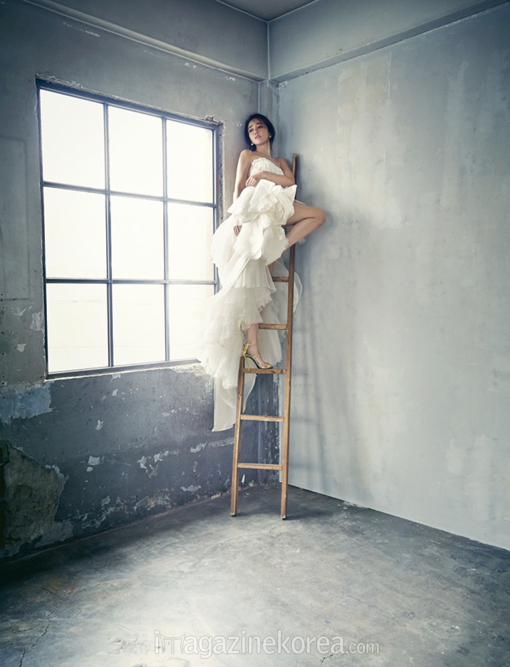 엄지원  화보 고화질 사진