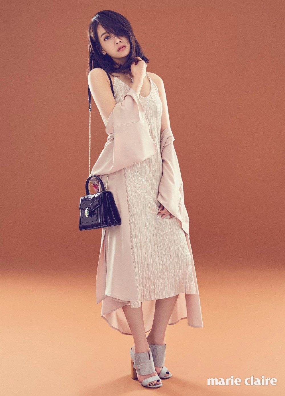 빅토리아 마리끌레르 화보 고화질 사진