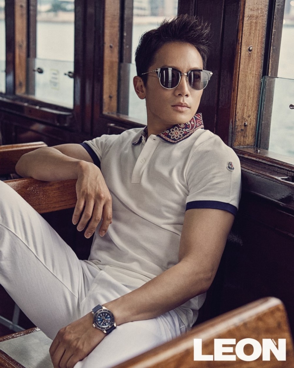 지성 레옹 화보 고화질 사진