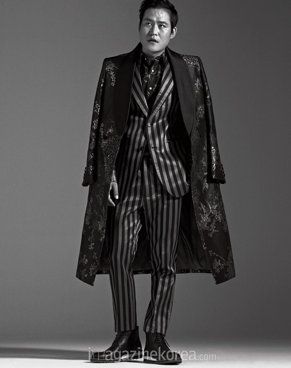 김성균  화보 고화질 사진