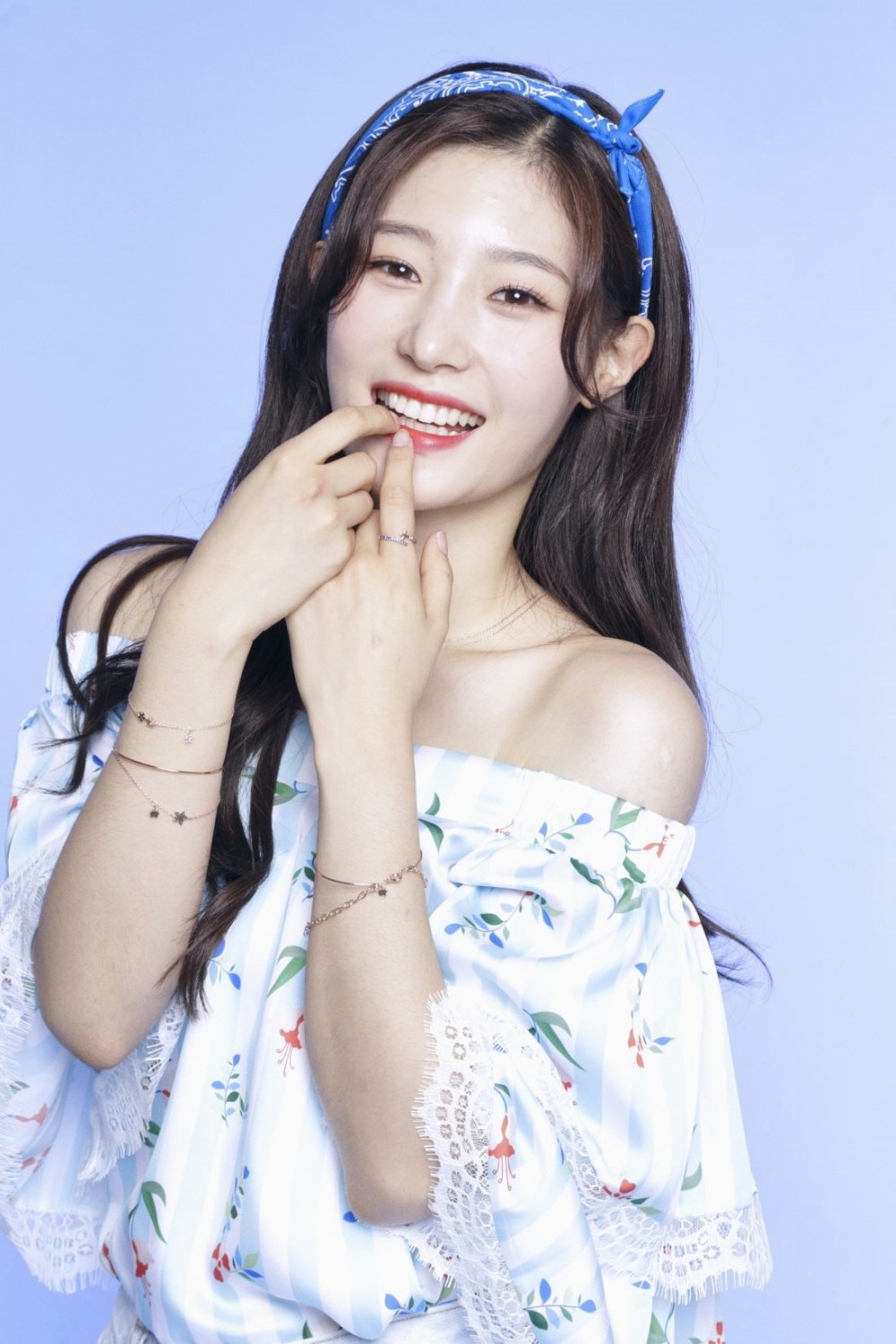 정채연 라뮈샤 화보 고화질 사진