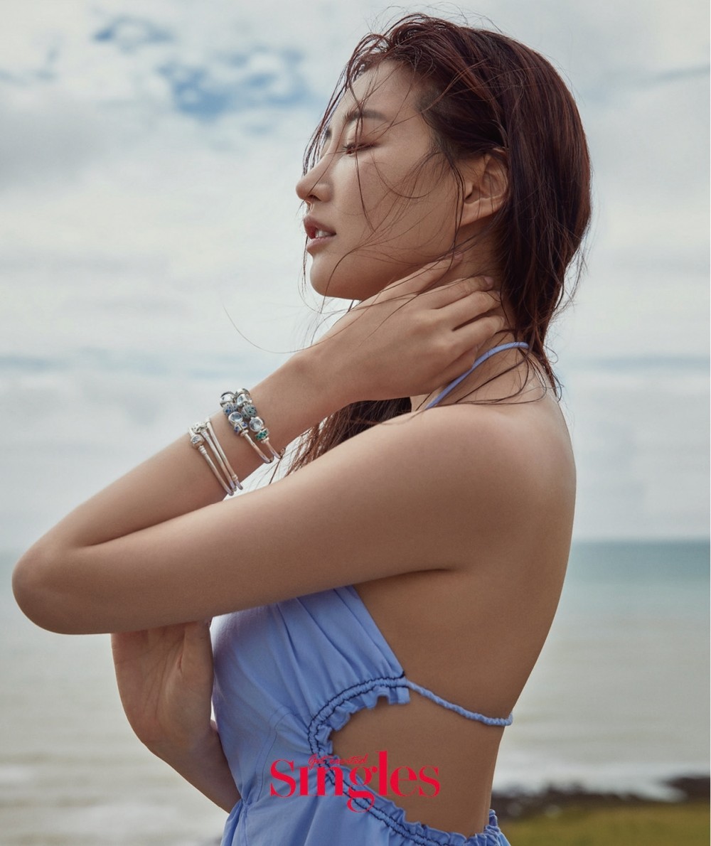 김사랑 싱글즈 화보 고화질 사진