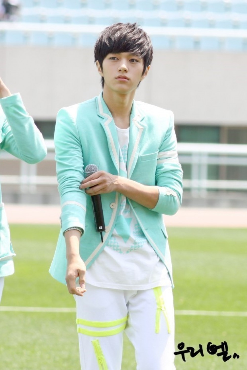 엘  화보 고화질 사진