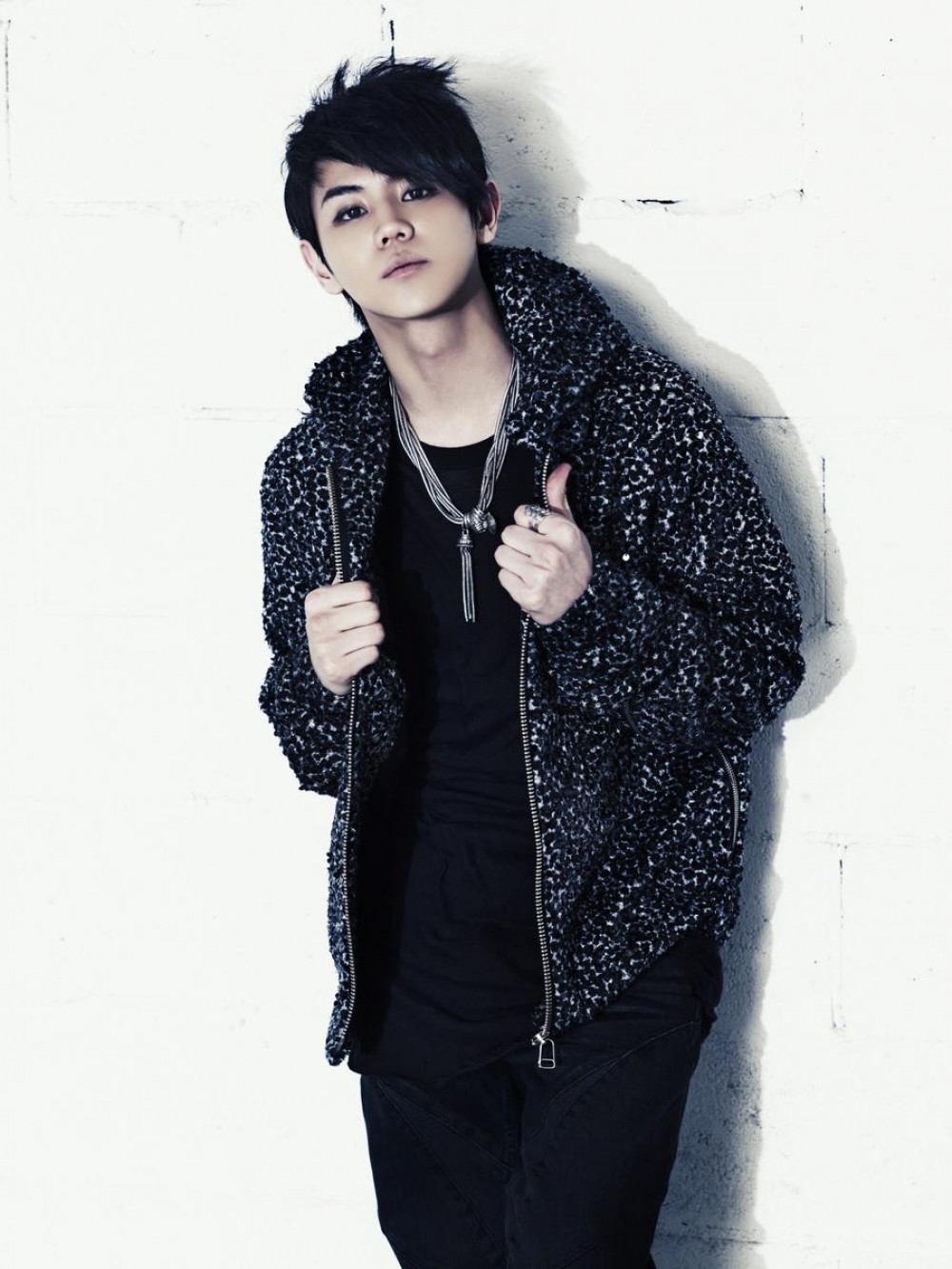 용준형  화보 고화질 사진