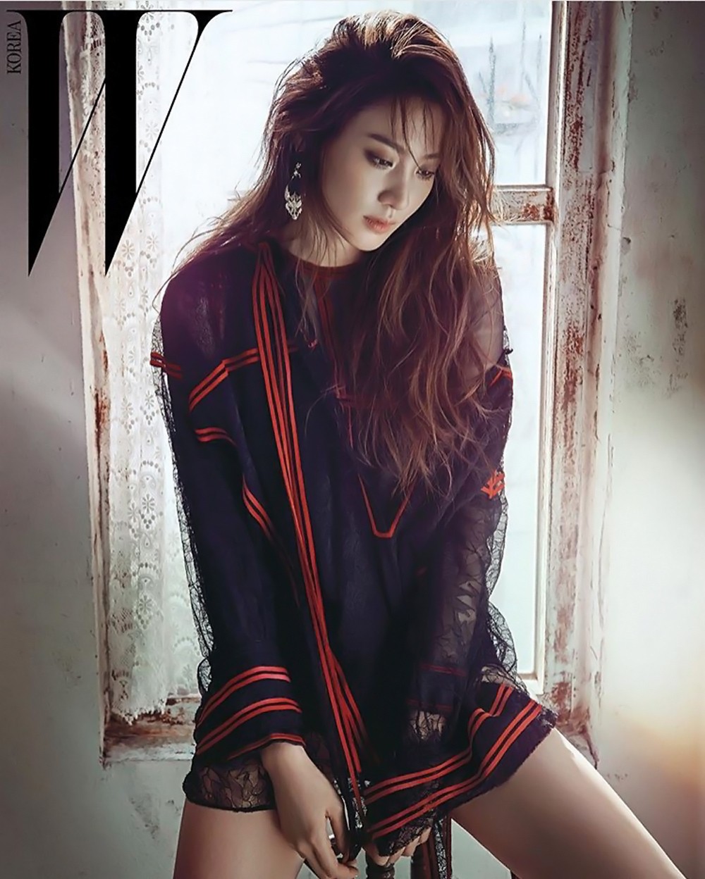 수현 더블유 화보 고화질 사진