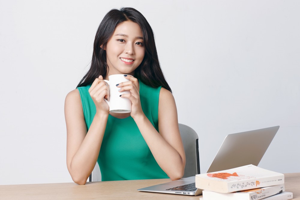 설현  화보 고화질 사진