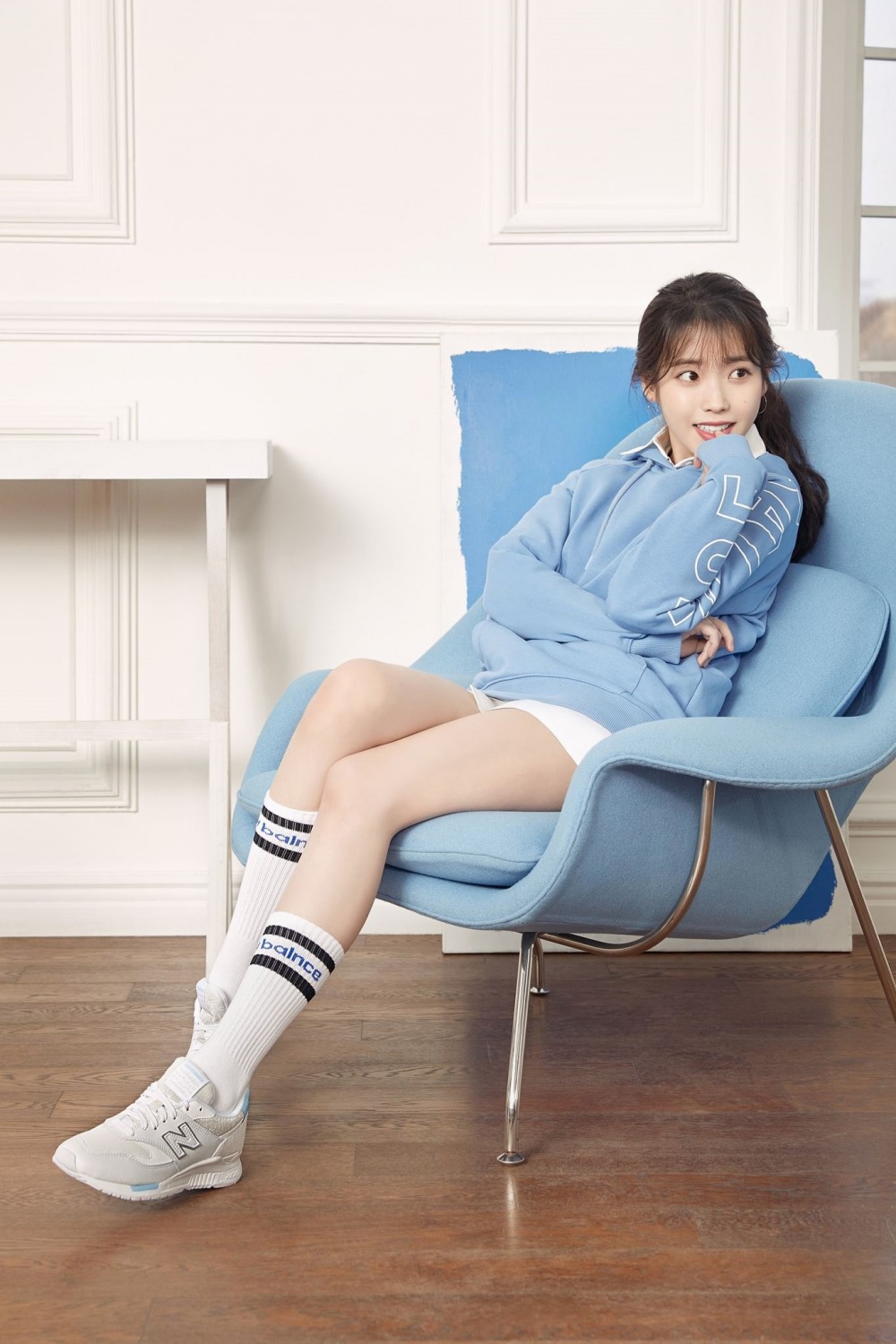 아이유 뉴발란스 화보 고화질 사진