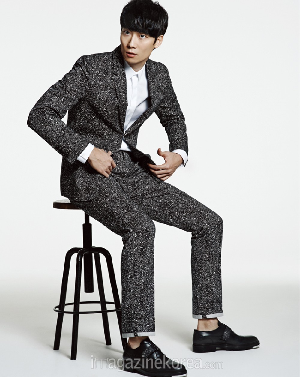 윤한  화보 고화질 사진