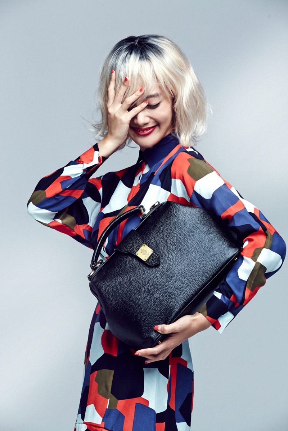 클라라  화보 고화질 사진