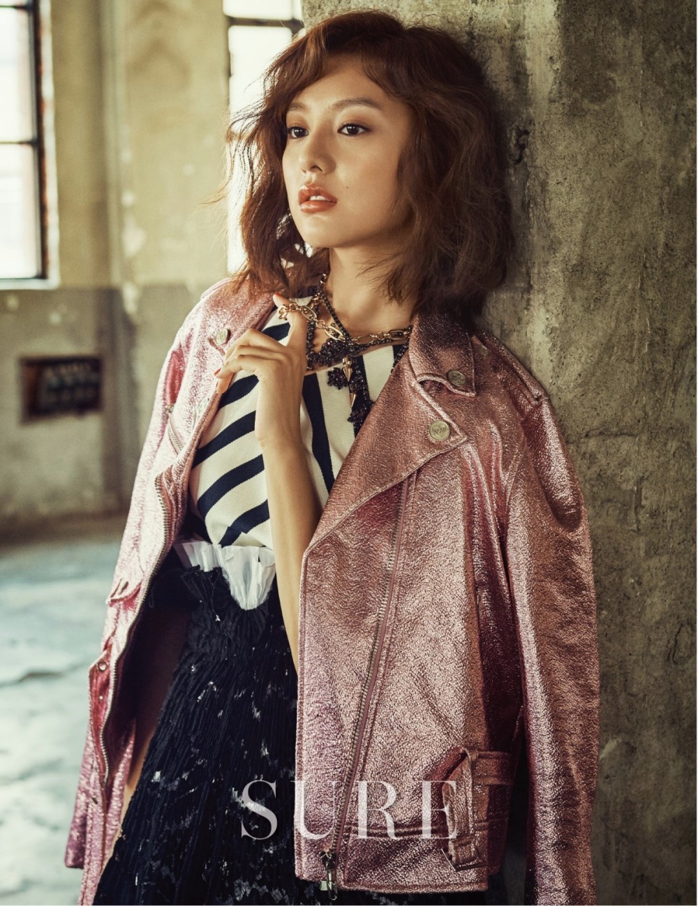 김지원 슈어 화보 고화질 사진