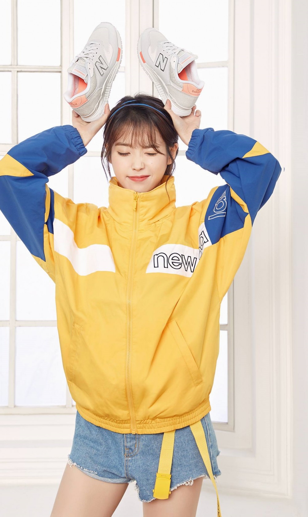 아이유 뉴발란스 화보 고화질 사진