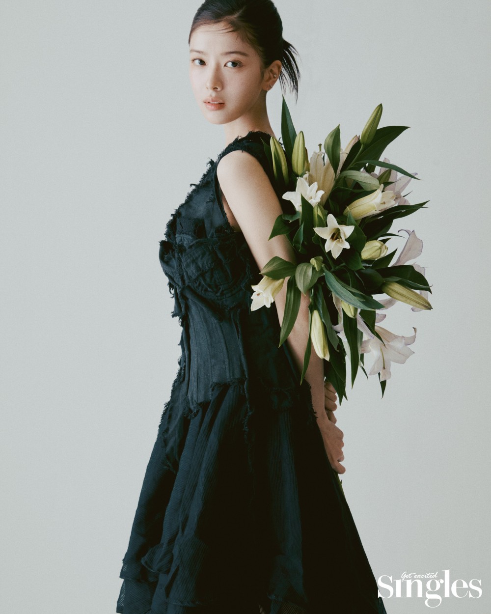 노정의 싱글즈 화보 고화질 사진