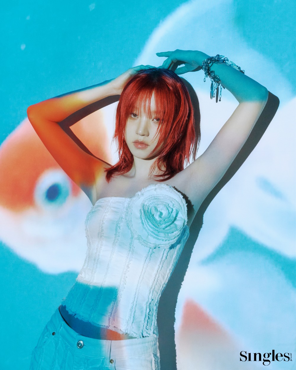 우기 싱글즈 화보 고화질 사진