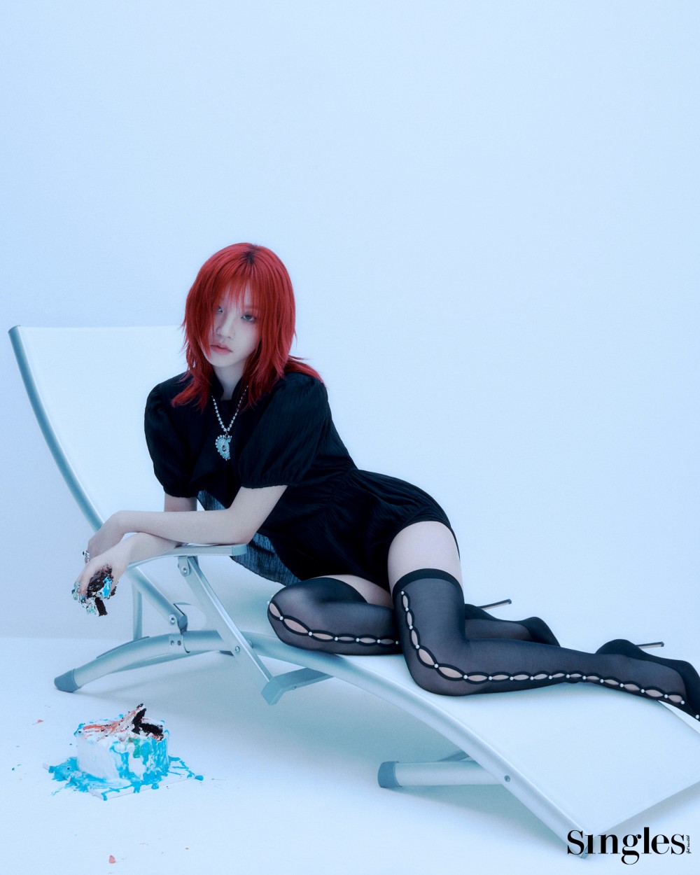 우기 싱글즈 화보 고화질 사진