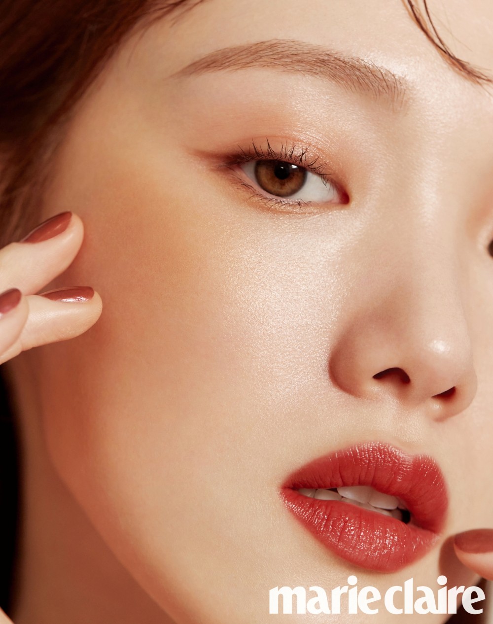 이성경 마리끌레르 화보 고화질 사진