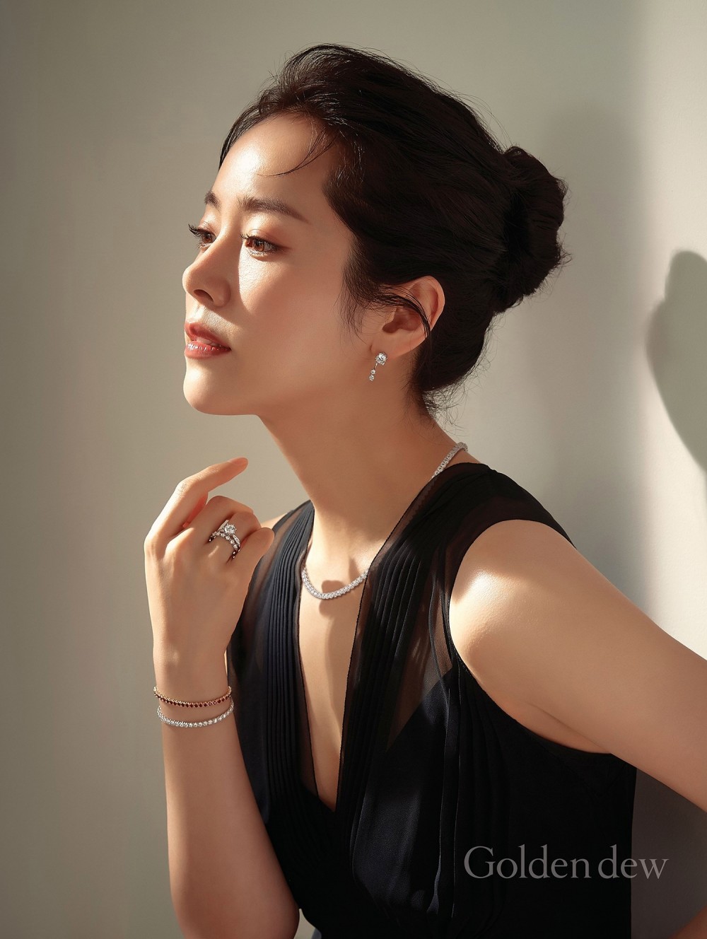 한지민 골든듀 화보 고화질 사진