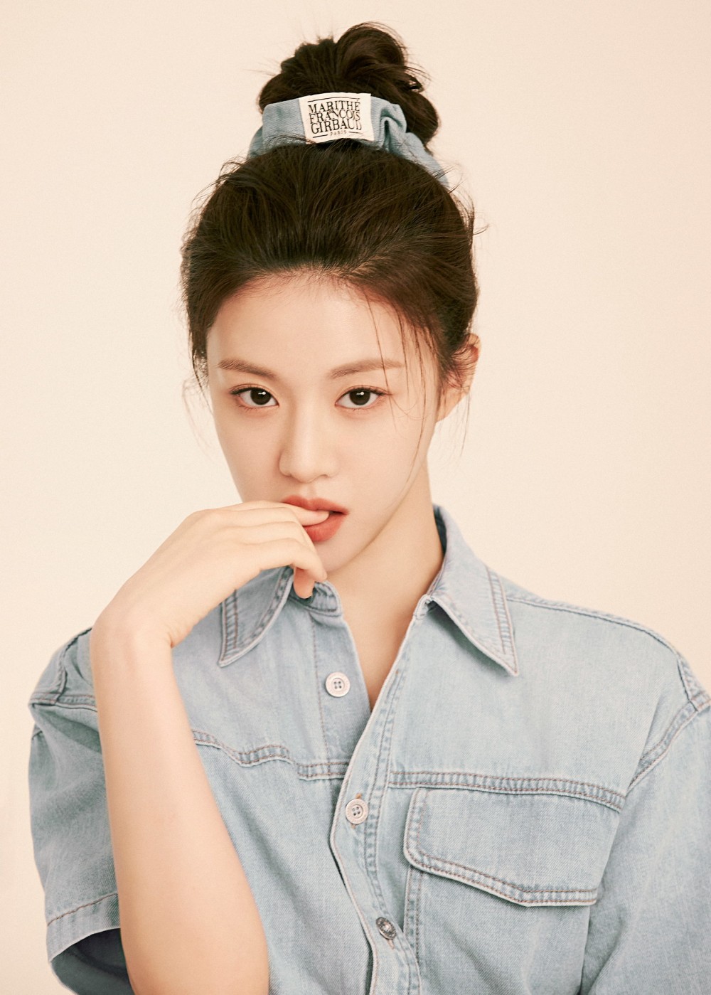 고윤정 마리떼 프랑소와 저버 화보 고화질 사진