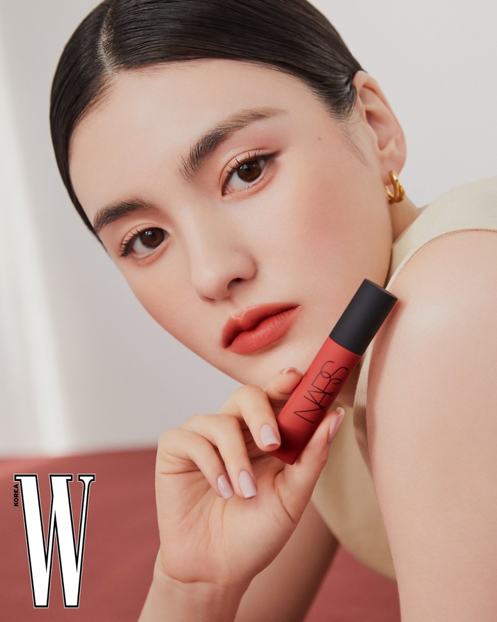 김용지 더블유 화보 고화질 사진