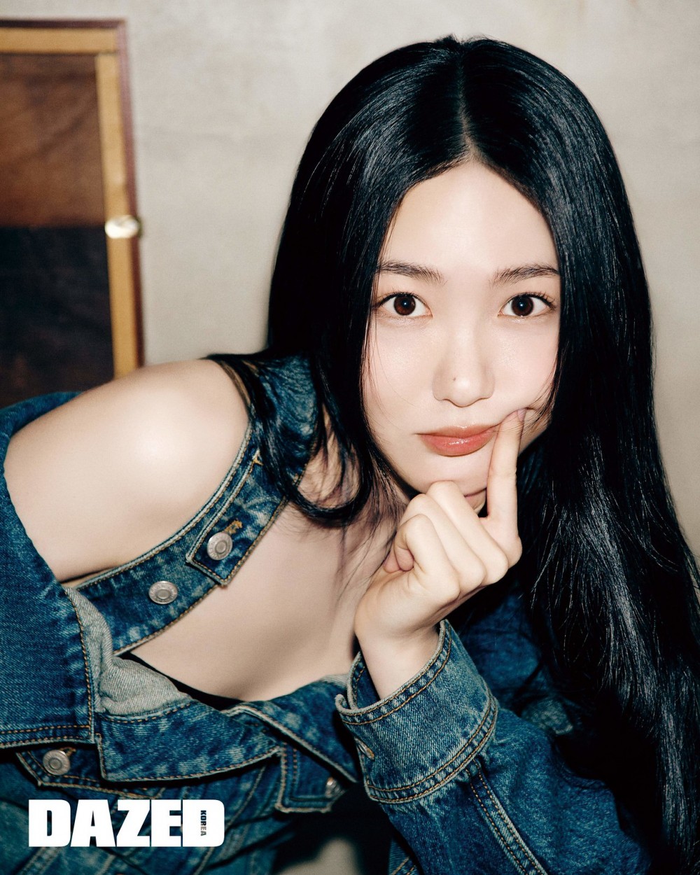 신예은 데이즈드 화보 고화질 사진