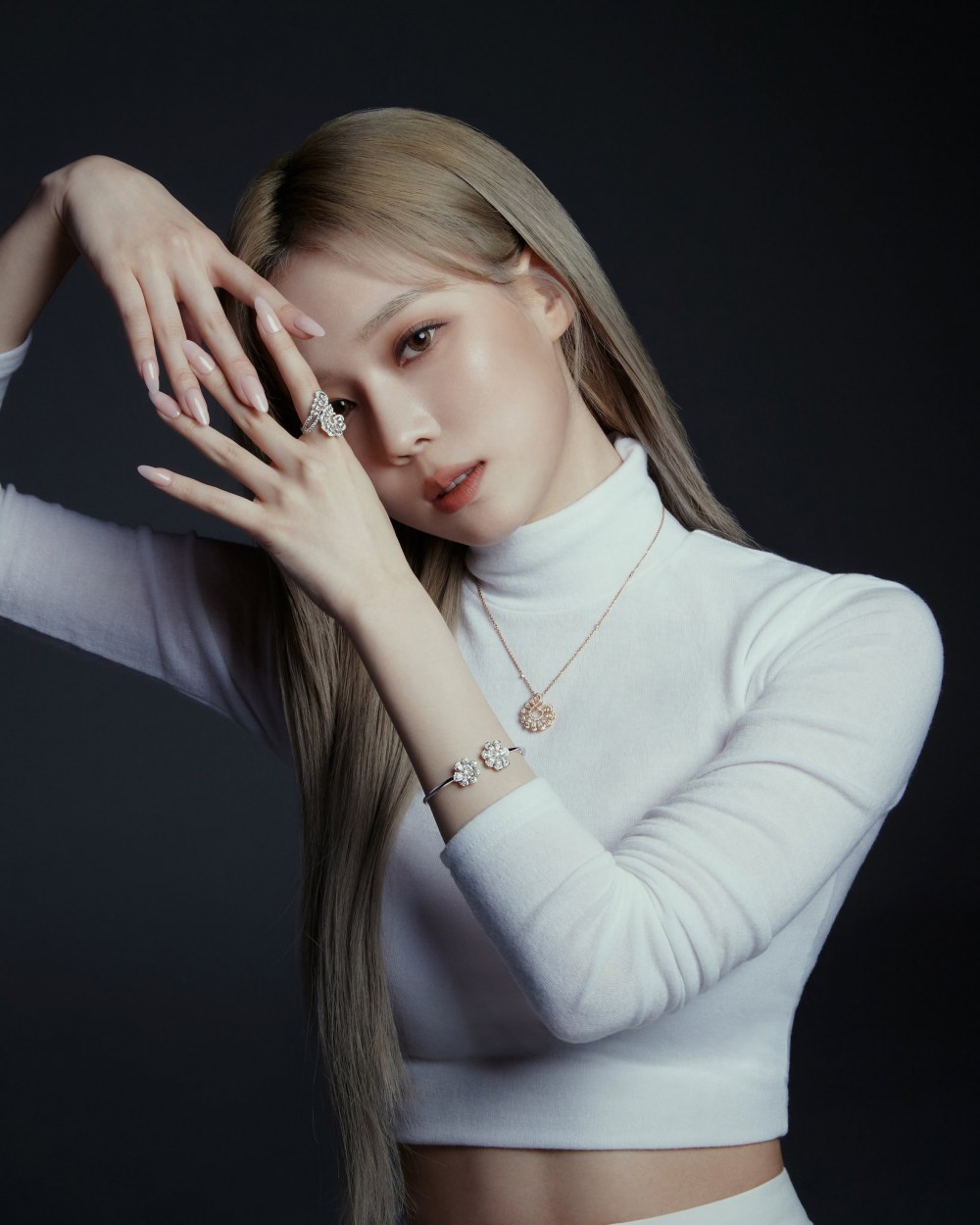 에스파 쇼파드 화보 고화질 사진