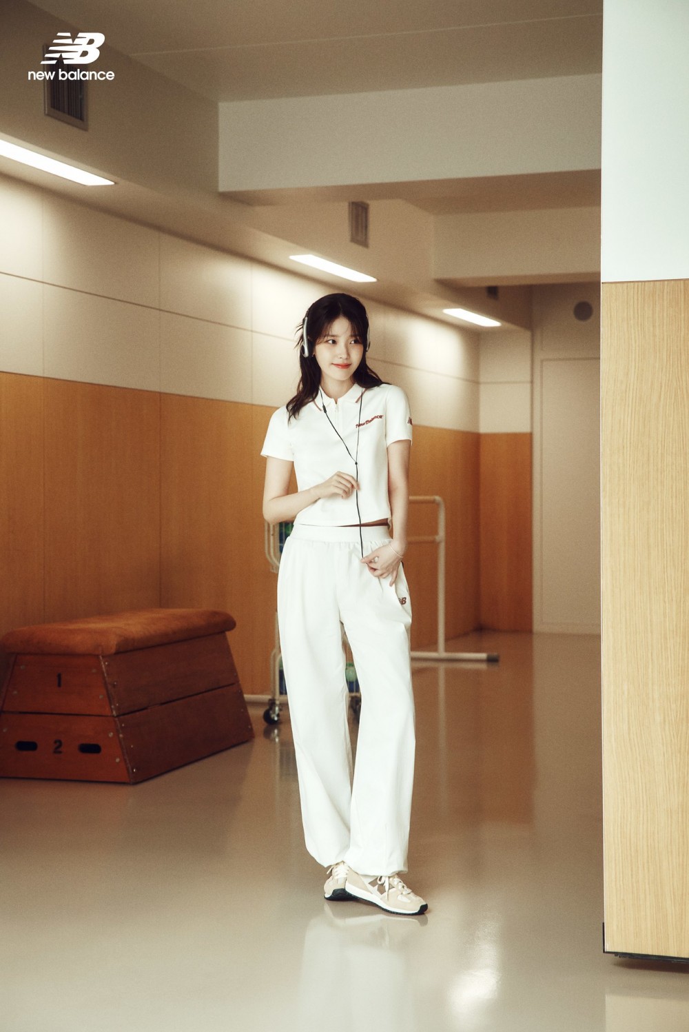 아이유 뉴발란스 화보 고화질 사진