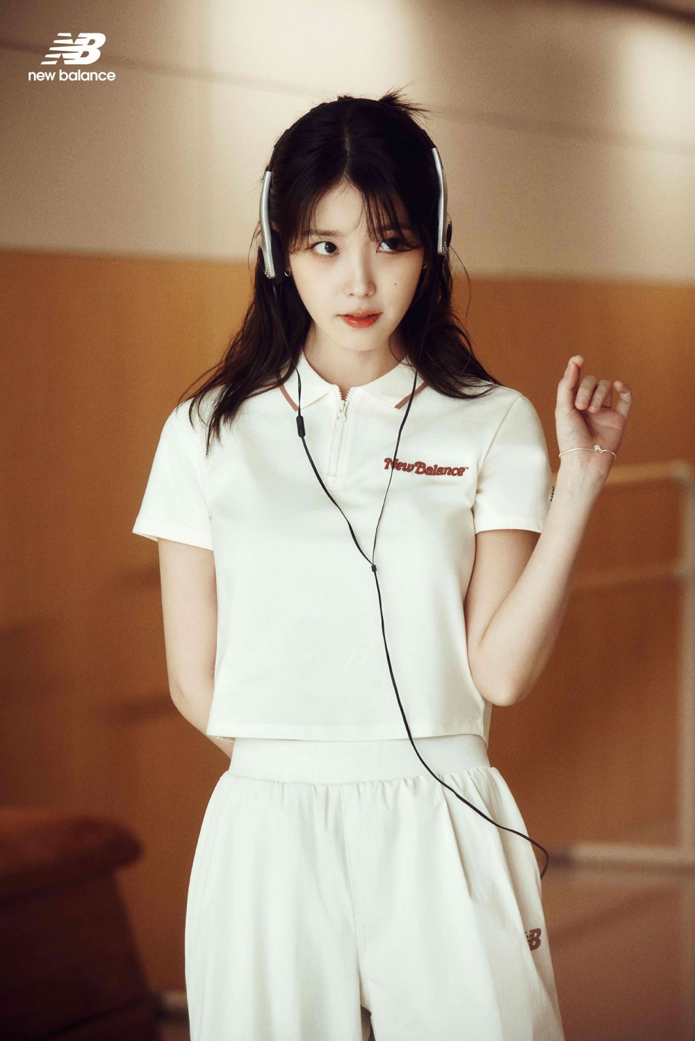 아이유 뉴발란스 화보 고화질 사진