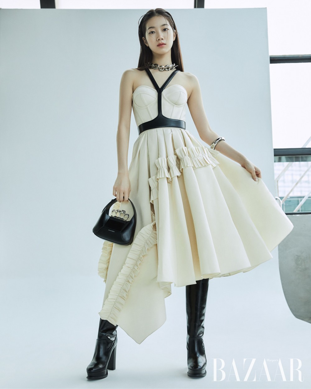 카즈하 바자 화보 고화질 사진