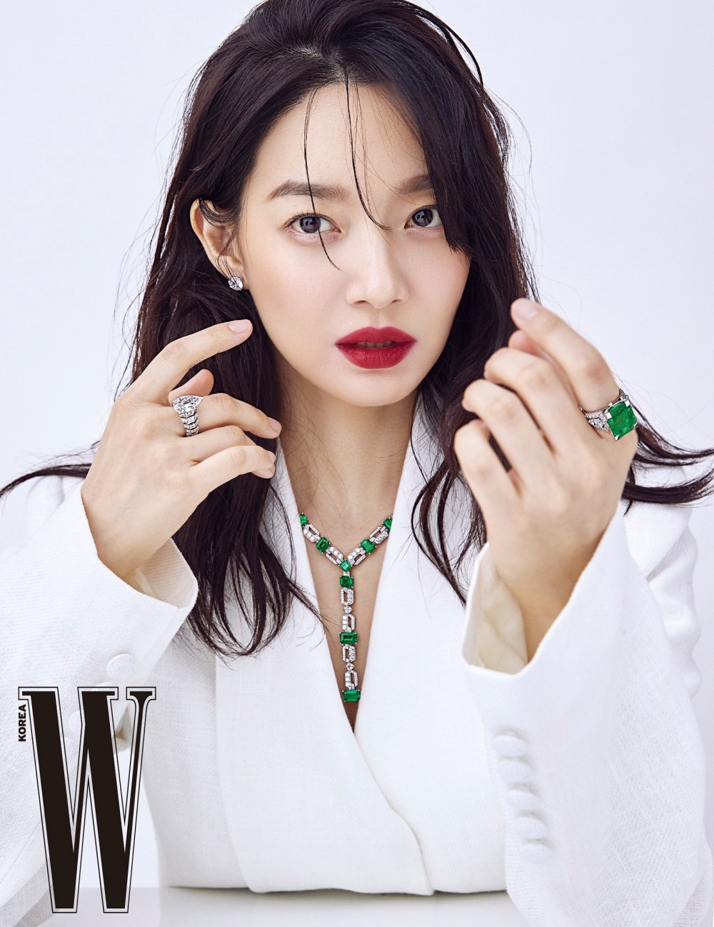 신민아 더블유 화보 고화질 사진