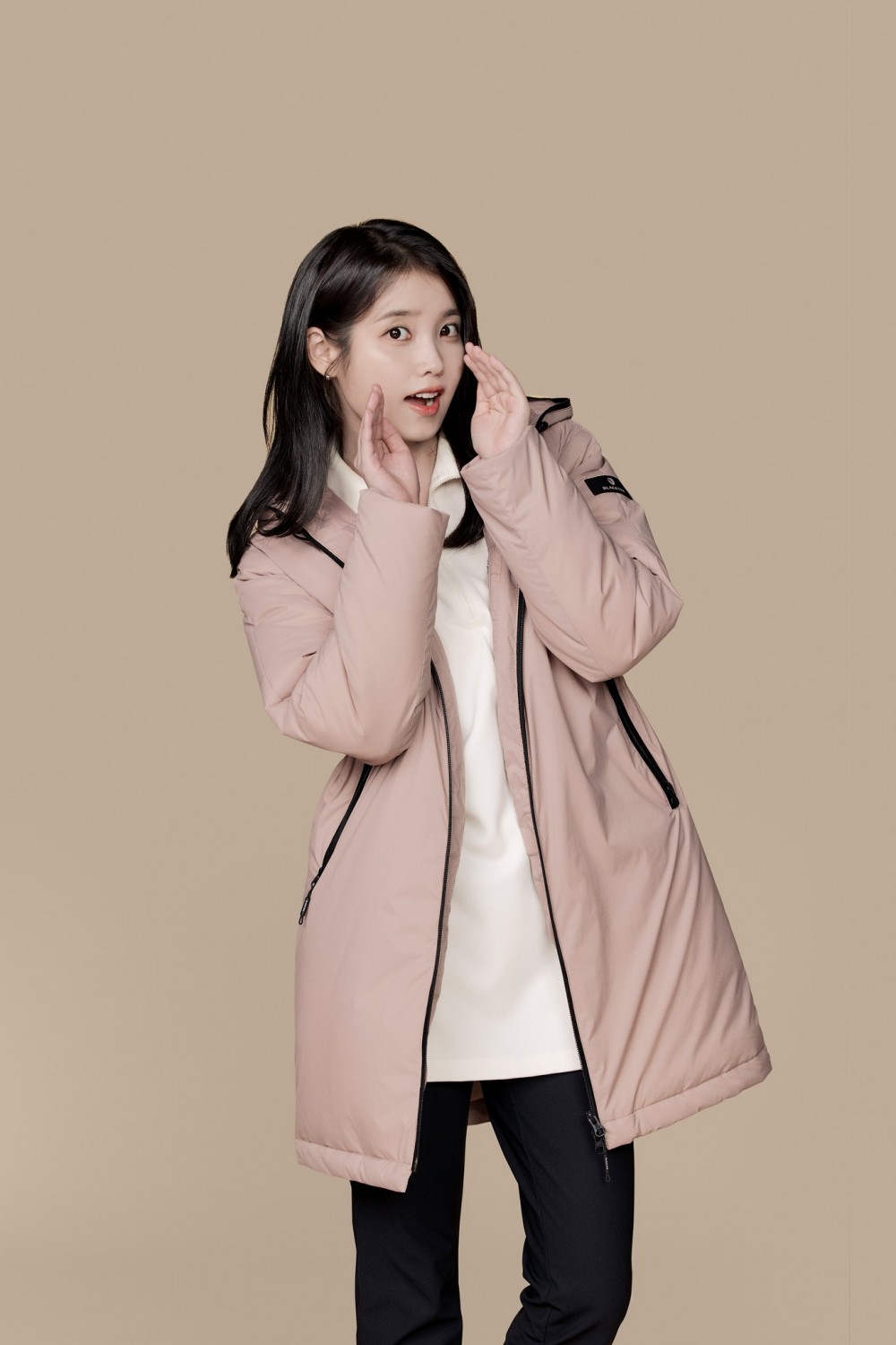 아이유 블랙야크 화보 고화질 사진