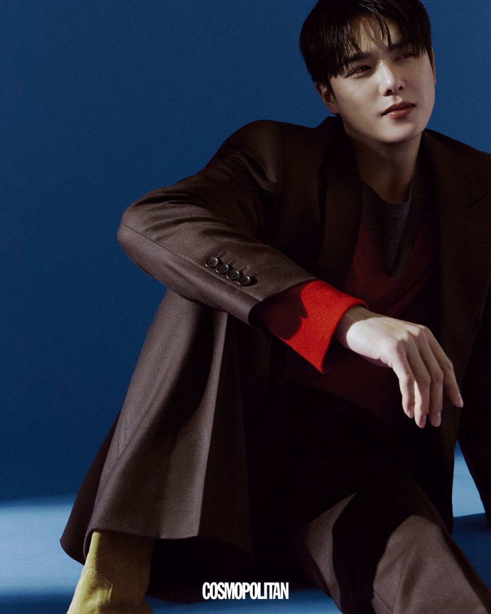 윤소호 코스모폴리탄 화보 고화질 사진