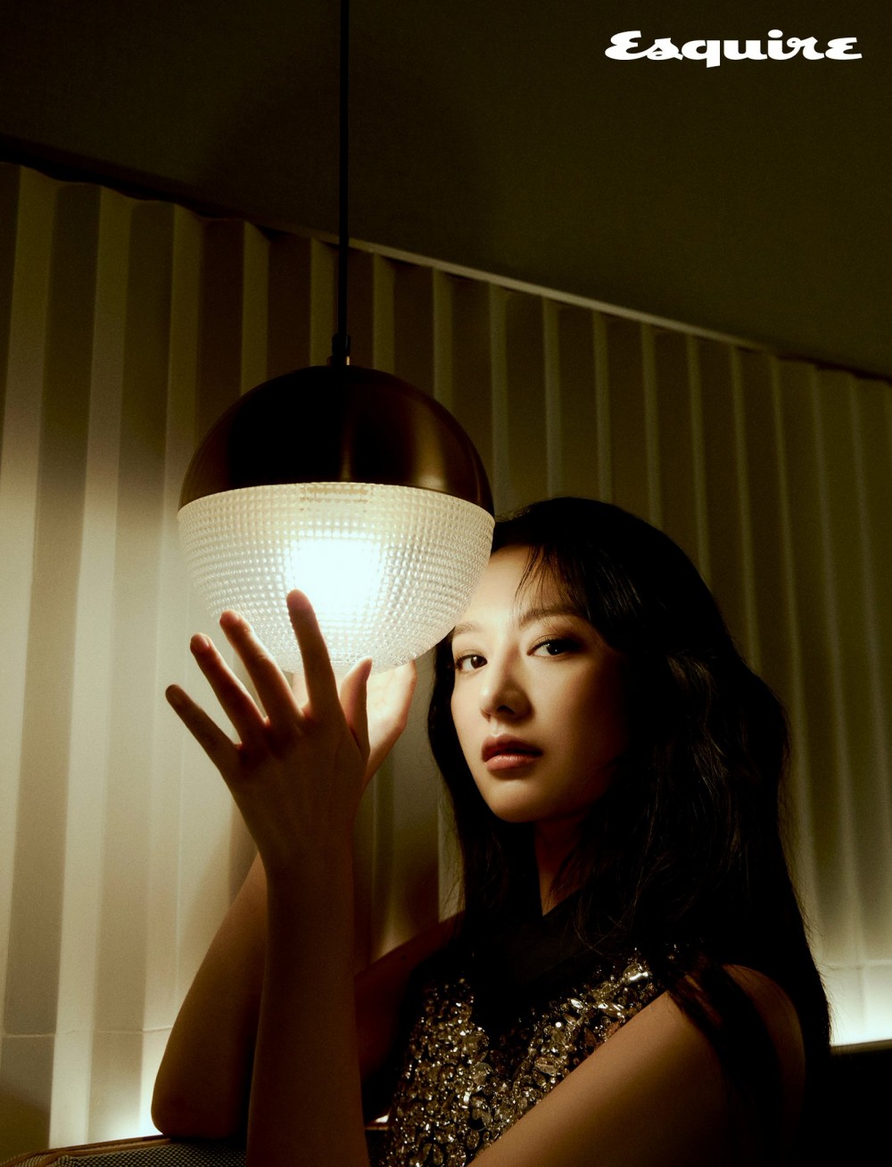 김지원 에스콰이어 화보 고화질 사진