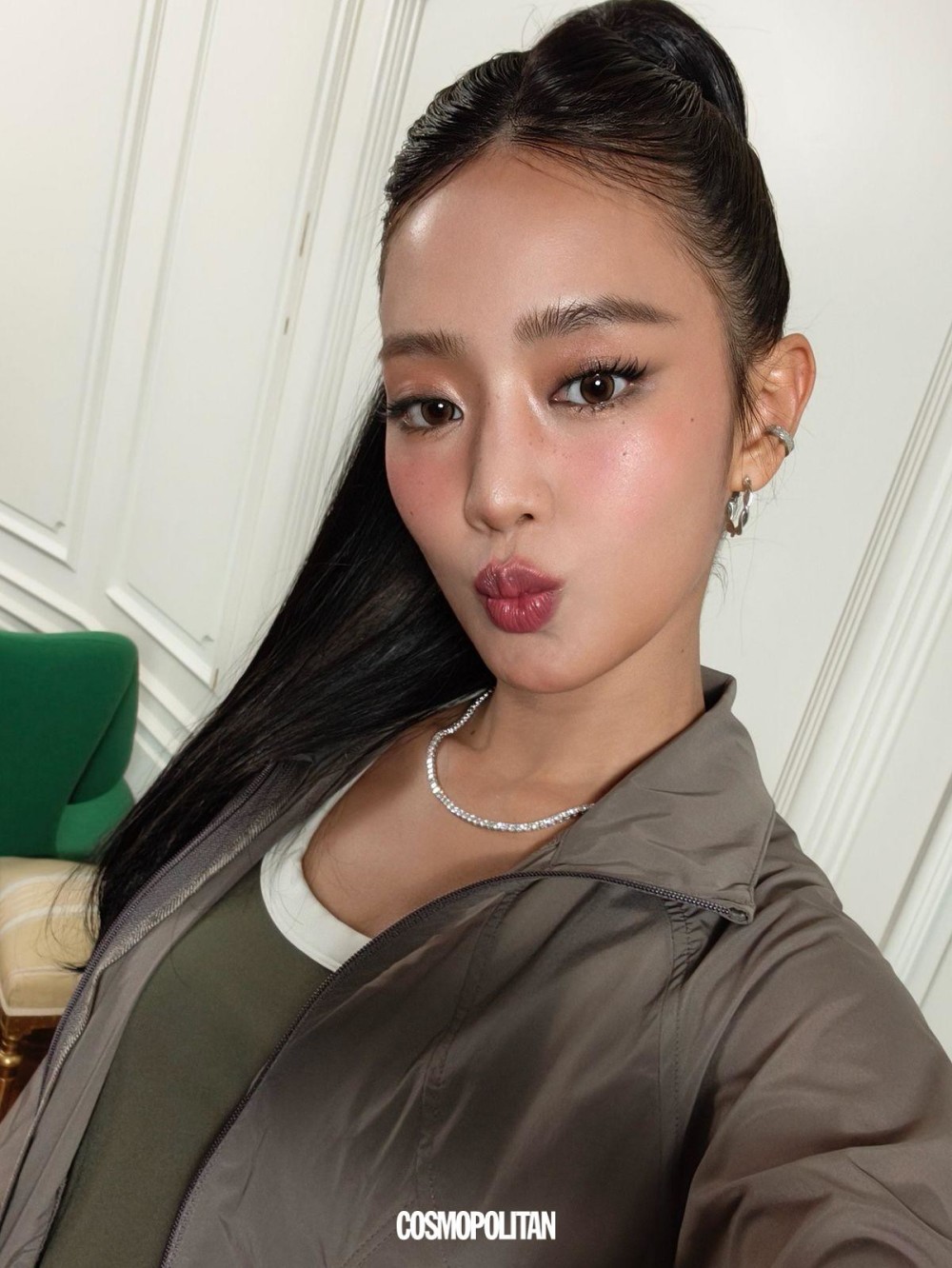 민니 코스모폴리탄 화보 고화질 사진